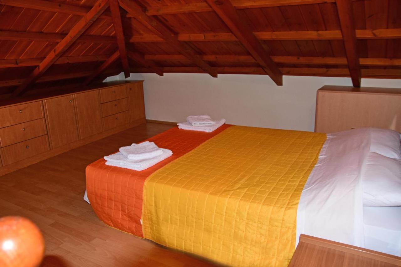 Irides Apartments Megalochori  المظهر الخارجي الصورة